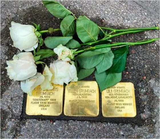 Stolpersteine für die Verfolgten Hugo, Lili und Ellen Grumbach